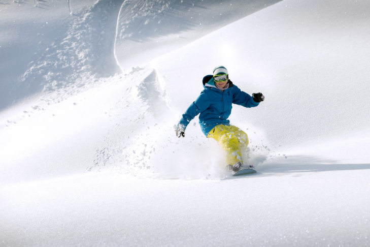 The magic white: a small lesson in snow for skiers