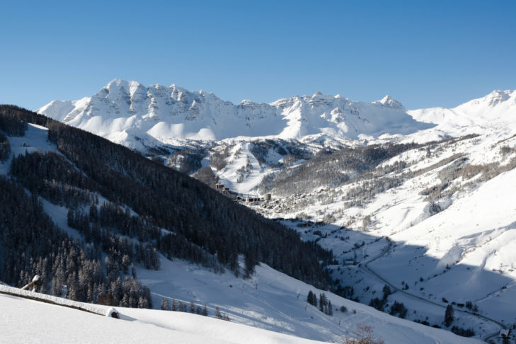 Away from the slopes of La Forêt Blanche, freeriders will find great forest runs.