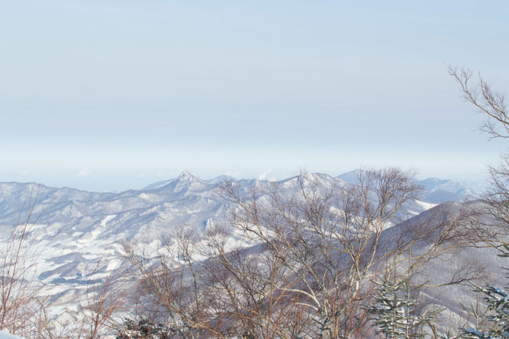 In China, there are also endless peaks to be seen.
