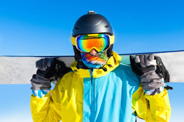 Being well-packed is half the battle when it comes to the weather conditions on the mountain: the right winter clothing is essential for a successful day on the slopes.