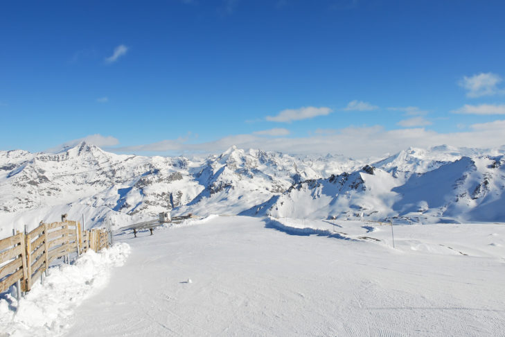 The ski region is very snow-sure due to its high altitude.