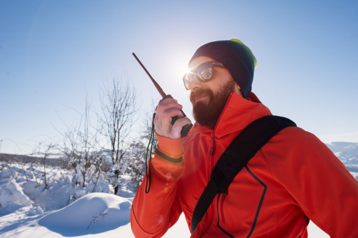 If a freerider loses a passenger, the mountain rescue service must be contacted immediately