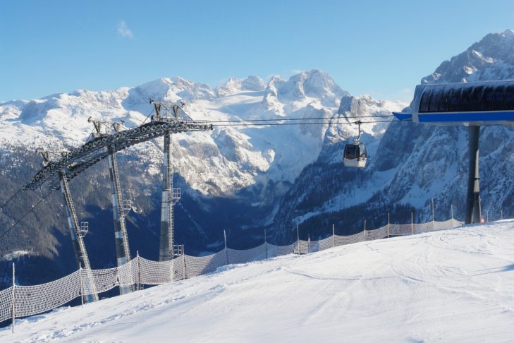 The Dachstein West ski area, where the 5fingers viewing platform can be found, shines with 131 kilometres of pistes.