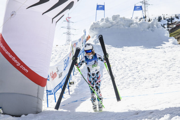 In the St. Anton ski area, 555 daring skiers set out each year to tackle the “Weisser Rausch,” one of the most challenging amateur ski races in the Alps.
