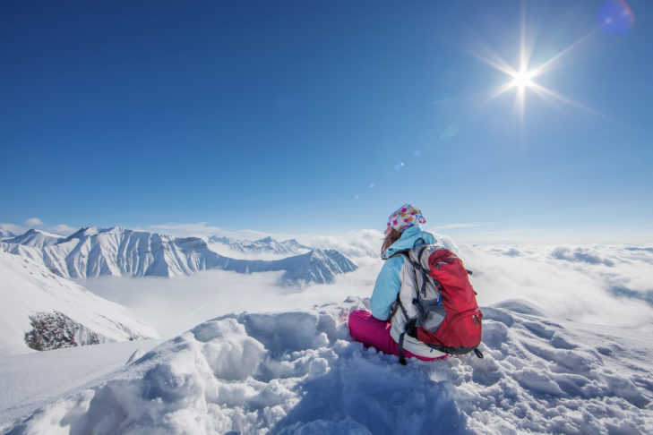 Eenmaal op de top worden skitouristen beloond met indrukwekkende panorama's