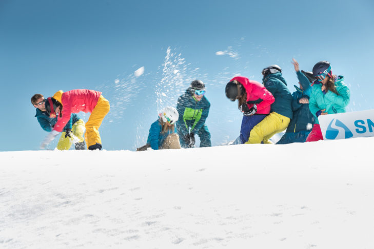 5.834 mensen namen deel aan het grootste sneeuwballengevecht ooit.