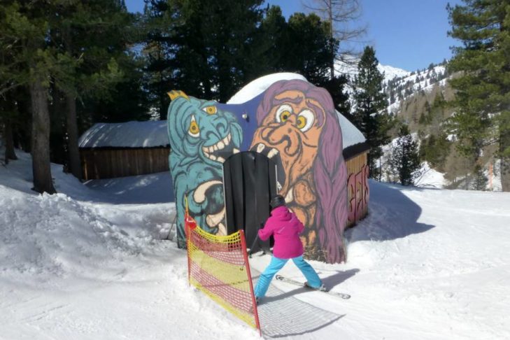 In het skigebied Obertauern ski je door de griezelhut.