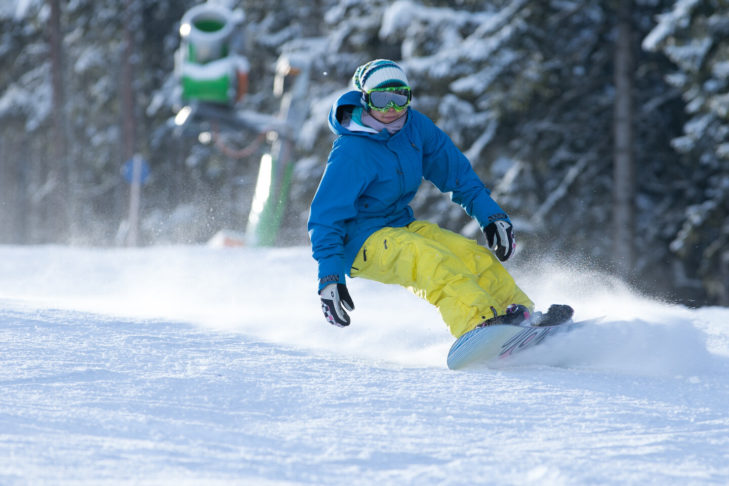 De 4 km lange bospiste biedt ook een prachtig uitzicht op Spindleruv Mlyn.