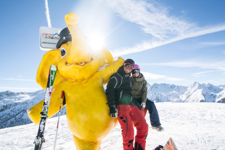 De mascotte Funty verfraait het Fotopoint in Hochkrimml.