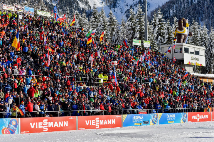 Voor de indrukwekkende hoofdtribune van het biatlonstadion in Antholz won Magdalena Neuner in 2007 haar eerste wereldtitel.