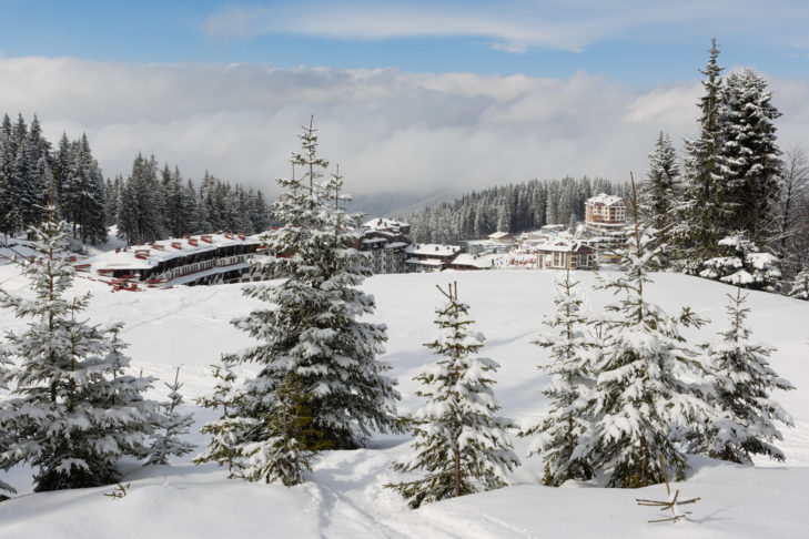 Met maar liefst 120 dagen zon per jaar is Pamporovo het zonnigste skigebied in Oost-Europa.
