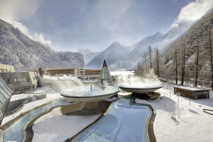 De Aqua Dome in Längenfeld in Ötztal is niet alleen een absoluut visueel hoogtepunt, maar biedt ook alles wat je hartje begeert als het gaat om wellness.