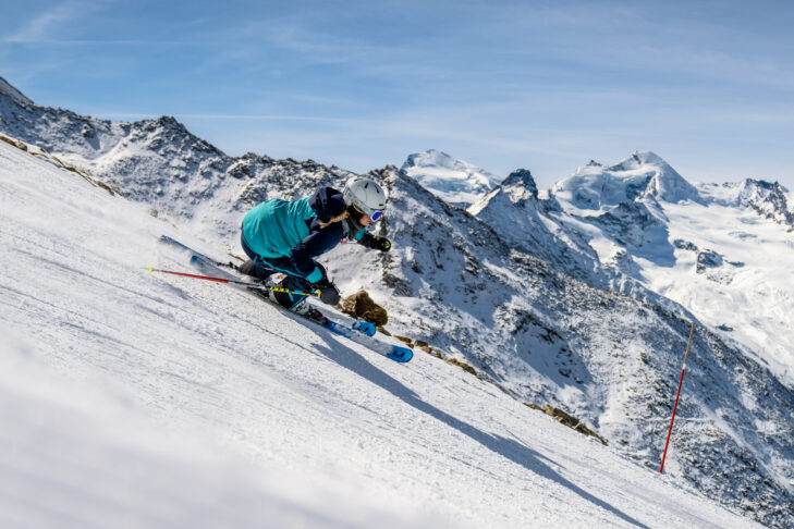 Maar liefst 100 kilometer aan pistes, waarvan een groot deel op een gletsjer op meer dan 3.000 meter hoogte, wachten op wintersporters in het skigebied Saas-Fee.