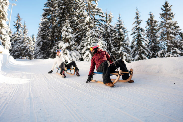 Van de Rosskopf naar Strezing kunnen wintersporters ook de slee nemen en zo bijna 10 km het dal in rodelen.