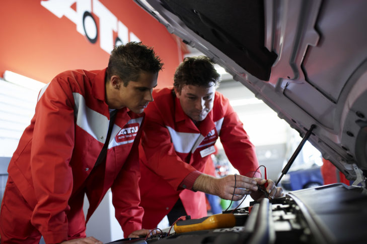 Mit dem Auto in den Skiurlaub - aber sicher!