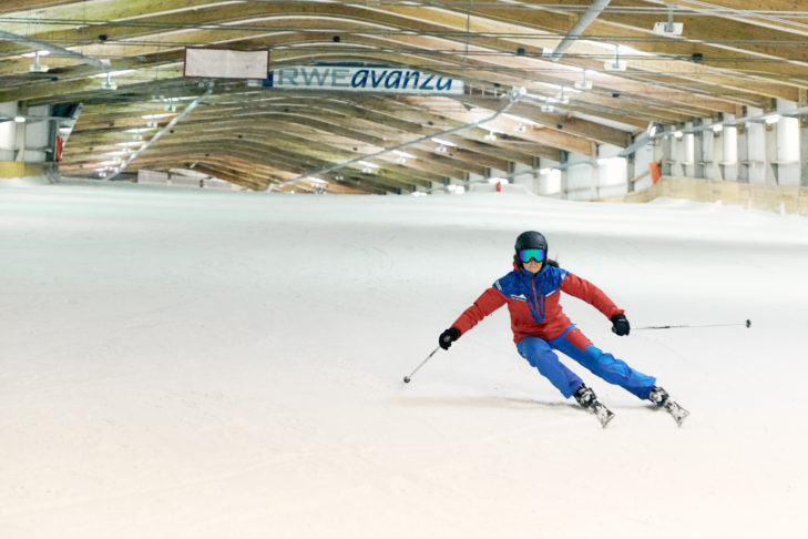 Auf der längsten Indoor-Piste der Welt kommt man in Fahrt.