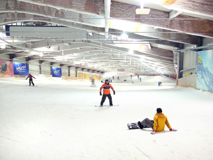 Im alpincenter Bottrop haben sowohl Anfänger als auch Fortgeschrittene ihren Spaß.