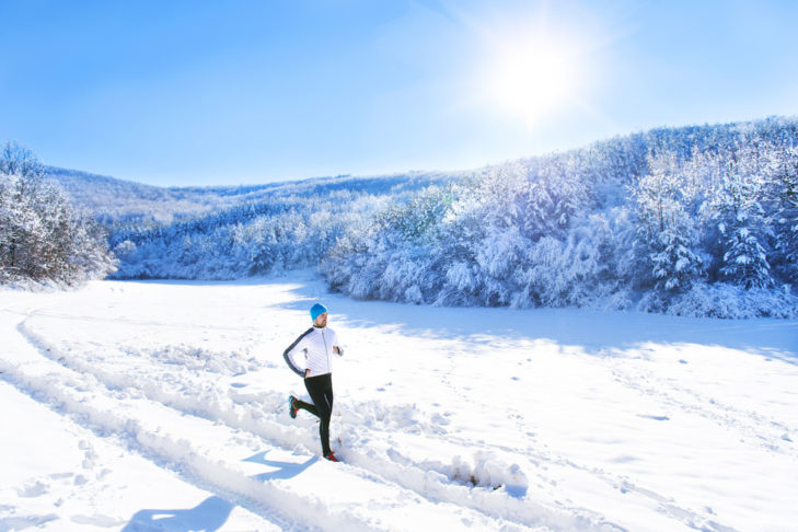 Eine gute Fitness ist bedeutend für einen verletzungsfreien Skiurlaub.