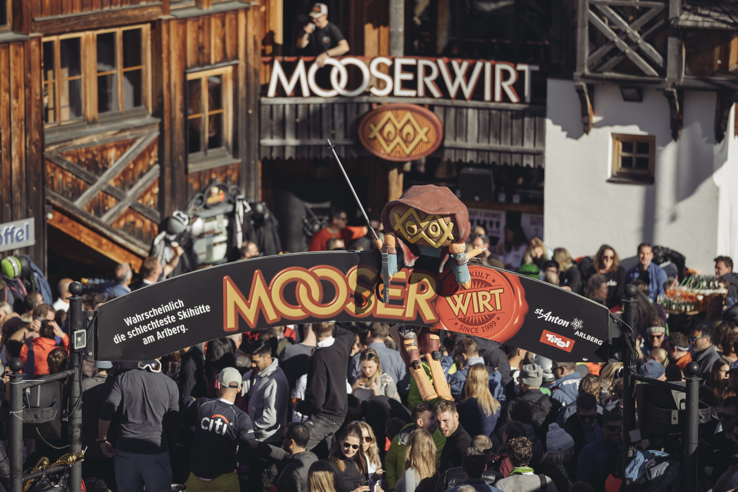 Der MooserWirt im Fokus – Après-Ski-Bar in St. Anton