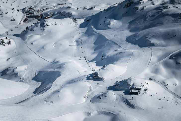 Die vorletzte Station der "Open Faces" findet 2025 an den Tiefschneehängen rund um das Skigebiet Obertauern statt.