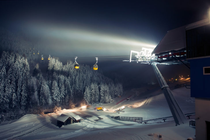 SnowTrex zeigt die Top 10 der Nachtskigebiete.