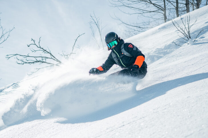 Ski- und Snowboardfreestyler finden in Les Portes du Soleil nicht nur elf Snowparks sowie mehrere Ski- und Boardercross-Strecken, sondern auch viele Freeride-Möglichkeiten vor.