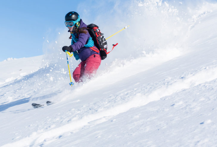 Tschechien bietet sowohl Anfängern als auch Profis zahlreiche Abfahrtsmöglichkeiten zum Skifahren oder Boarden.