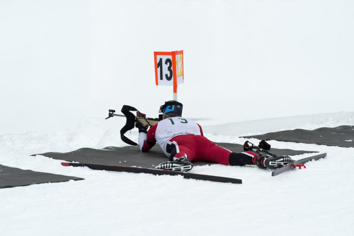 Alle Biathlondisziplinen folgen mit der Kombination aus Skilanglauf und Schießen dem gleichen Grundprinzip.