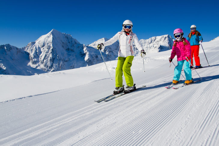 Im Zillertal können Familien, die über 500 Pistenkilometer ganz entspannt zusammen erkunden.