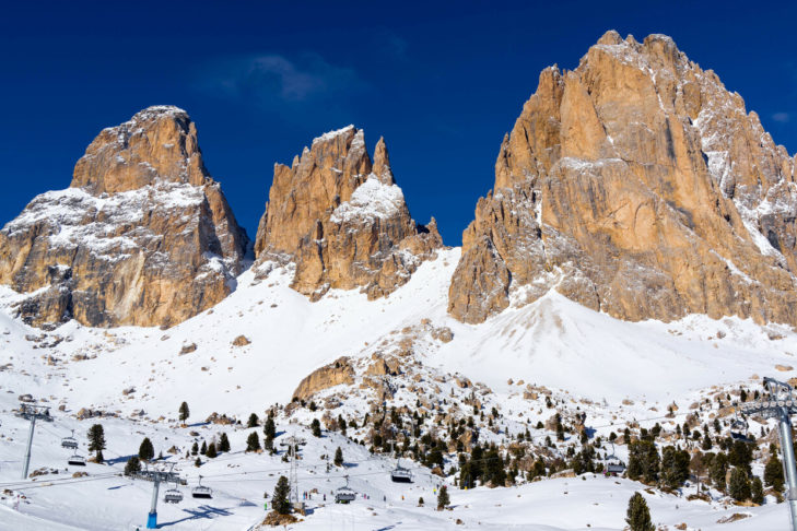 Im Fassatal können Luxusreisende auch von den Pisten aus die faszinierende Bergwelt der Dolomiten bewundern.