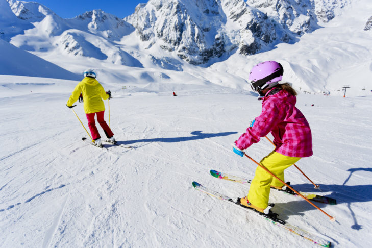 Kinder sollen sich mit ihrer Skiausrüstung auf der Piste wohlfühlen und dieses Gefühl wird in erster Linie über die Sicherheit vermittelt.