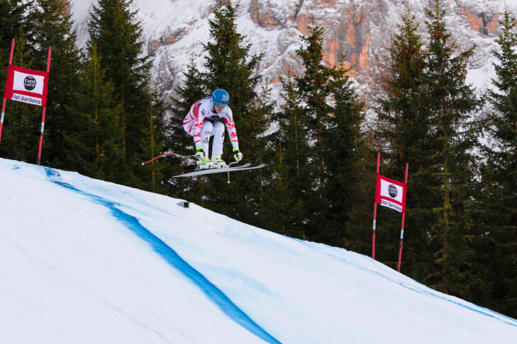 Sprünge und Sektionen wie die legendären "Kamelbuckel" machen die Saslong in Gröden zu einer der schwierigsten Pisten im Ski Alpin-Weltcup.