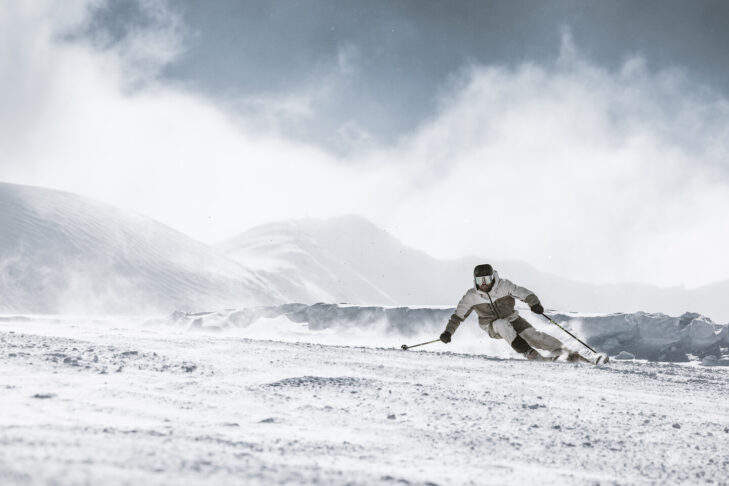 Auf dem Kaunertaler Gletscher warten 63 Pistenkilometer, die auch für Skiprofis traumhaftes Terrain zum Carven sind.