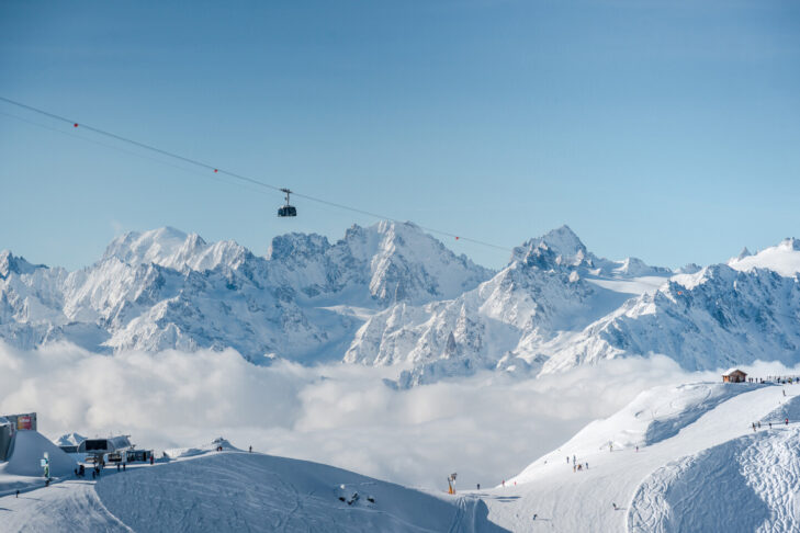 Spektakuläre Aussichten auf die Bergriesen des Wallis warten in der Skiregion 4 Vallées von allen Seiten, ob nun von den Pisten oder aus den Seilbahnen.