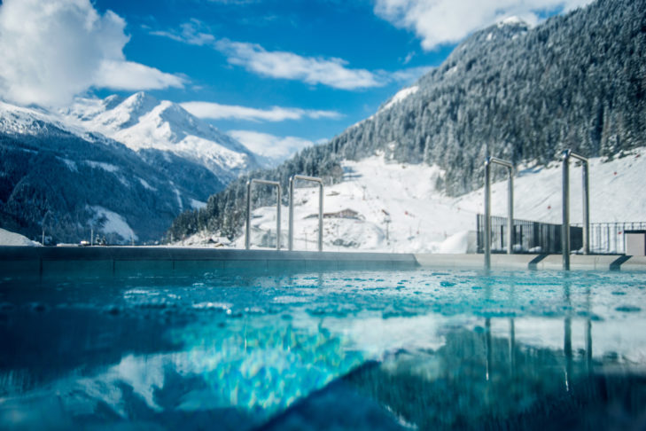 Woda termalna w dolinie Gastein zaprasza do zanurzenia się i relaksu.