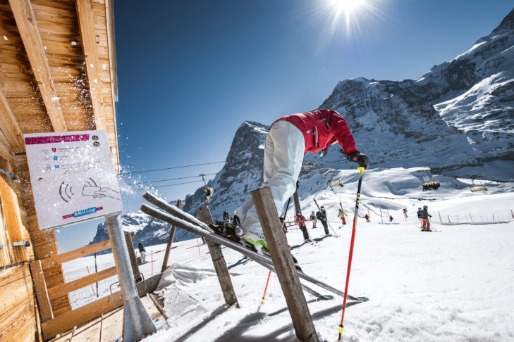 Punkt fotograficzny na starcie zjazdu na Lauberhorn.