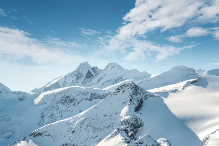 Górna stacja terenu narciarskiego Großglockner-Heiligenblut znajduje się na wysokości 2989 m.