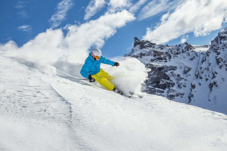 Les circuits de ski offrent le plaisir de la glisse sur de nombreux kilomètres de pistes qui s'enchaînent et qui permettent de soulever une bonne quantité de poudreuse.