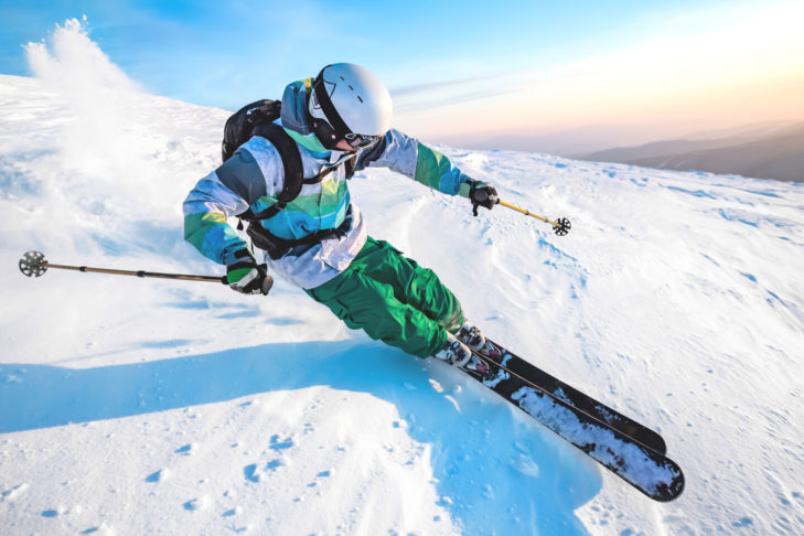 Aux Portes du Soleil, quatre stations de ski ouvrent leurs portes à des dates régulières, même à des heures tardives.