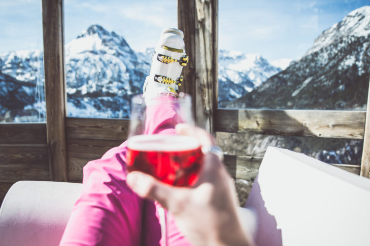 Avec une vue magnifique, les cocktails sont encore meilleurs