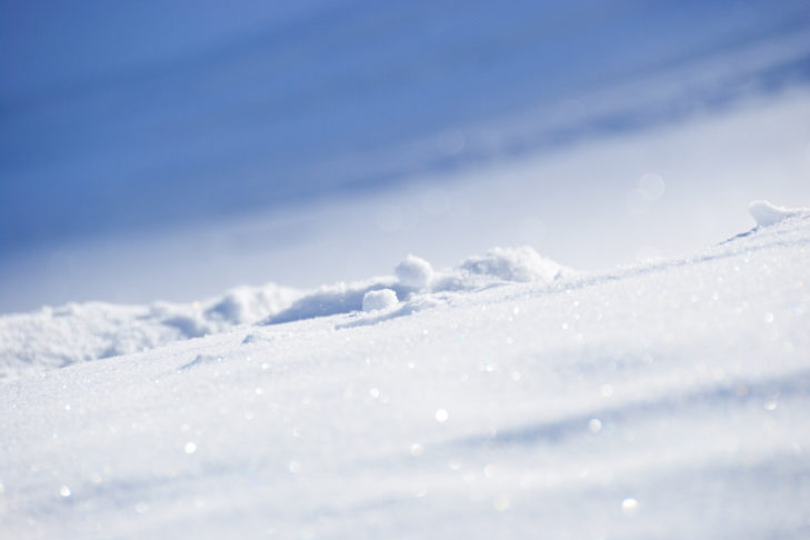 Le domaine skiable de Plešivec - Abertamy bénéficie d'un enneigement très sûr.