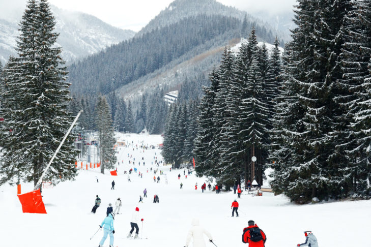 Le domaine skiable de Jasná convient parfaitement aux enfants et aux débutants.