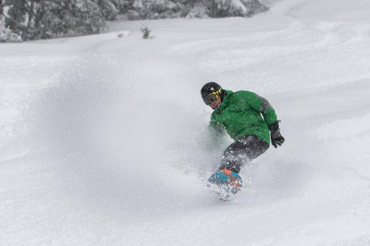 Le grand dénivelé de 1 200 m est un point fort absolu du domaine skiable de Kicking Horse.