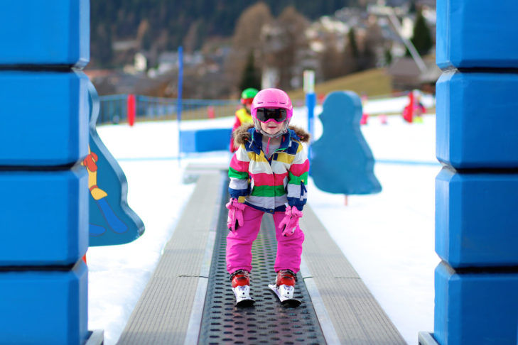 Les cours de ski sont généralement moins chers lorsqu'ils sont organisés par des voyagistes.