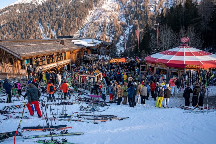 L'après-ski dans des refuges rustiques comme le MooserWirt est idéal pour terminer une journée de ski parfaite à St. Anton