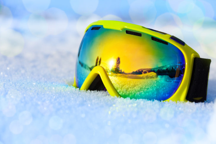Les masques de ski assurent une bonne visibilité sur les pistes, quelles que soient les conditions météorologiques