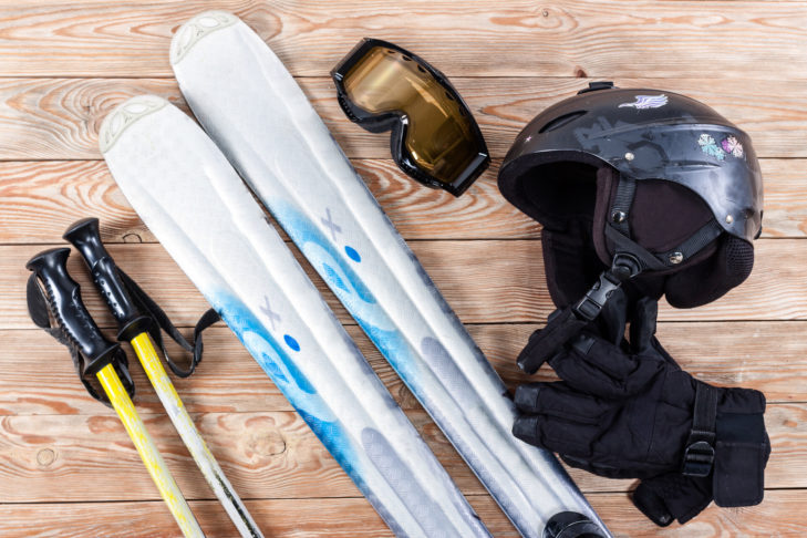 Lorsqu'il s'agit de matériel de ski et d'équipement de ski, de nombreux amateurs de sports d'hiver se demandent : de quoi ai-je vraiment besoin et à quoi cela sert-il ?