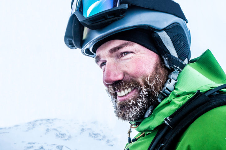 Le temperature rigide possono talvolta congelare la barba o i capelli.