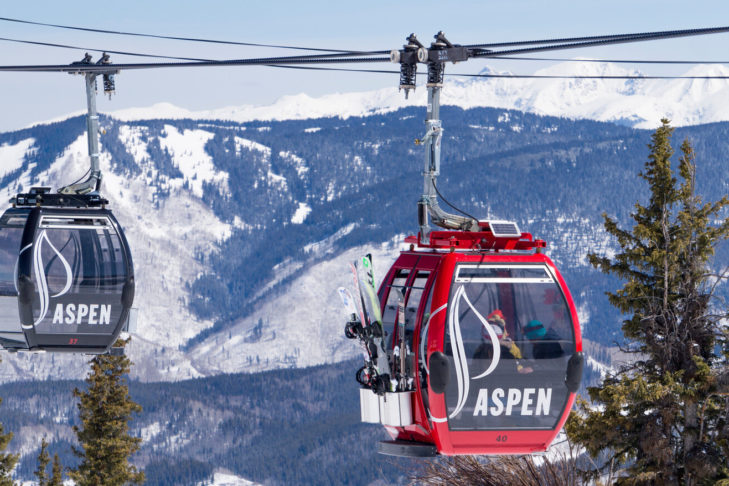 Alla gondola Silver Queen di Aspen (USA), dovreste sempre cercare di prendere una delle gondole rosse.