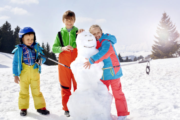 Ci sono attrazioni per i piccoli sciatori in molti punti delle piste